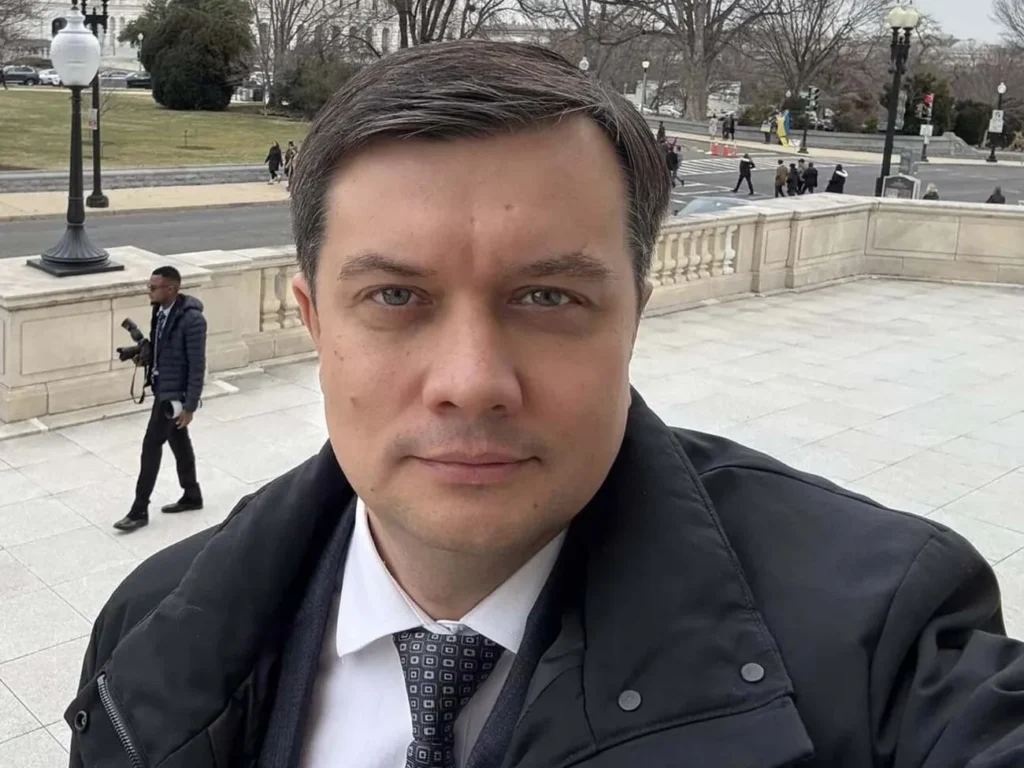 Разумков показав спільне фото з матір'ю – відомою українською актрисою