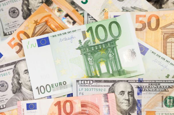 Що буде з курсом валют в Україні протягом цього тижня: прогноз банкіра