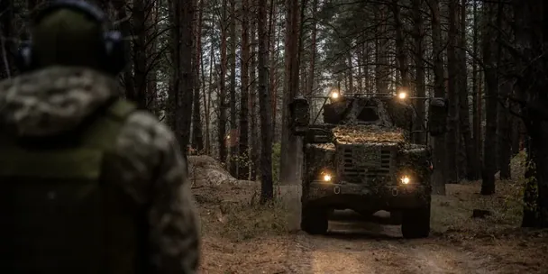 Ворог намагається просунутися на захід через кордон: у ЗСУ назвали небезпечний напрямок