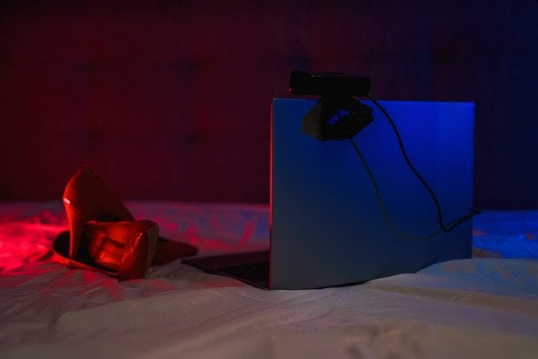 Pornhub запускає окремий сайт для жінок: який там контент