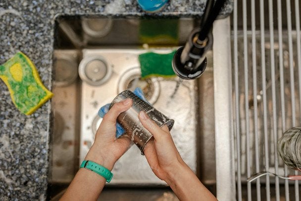 Кухонні губки йдуть у минуле: новий тренд 2026 року на гігієнічні, безпечні та екологічні альтернативи