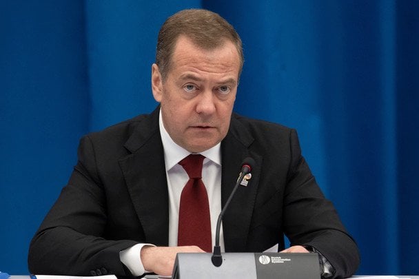 Медведєв пригрозив ударами по АЕС України та країн НАТО
