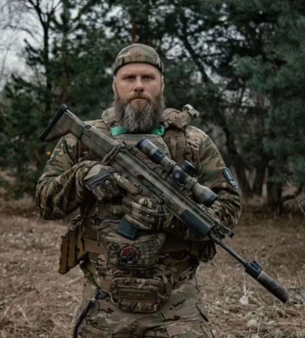 Відомий актор-військовий перевівся з піхоти у штаб і розкрив, як йому це вдалося