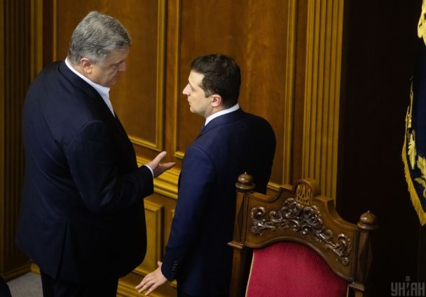 Зеленський провів особисту зустріч з Порошенком: що обговорювали