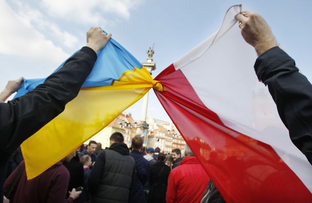 Не виїжджайте з Польщі, не зробивши цього: до українців звернулись з важливим попередженням