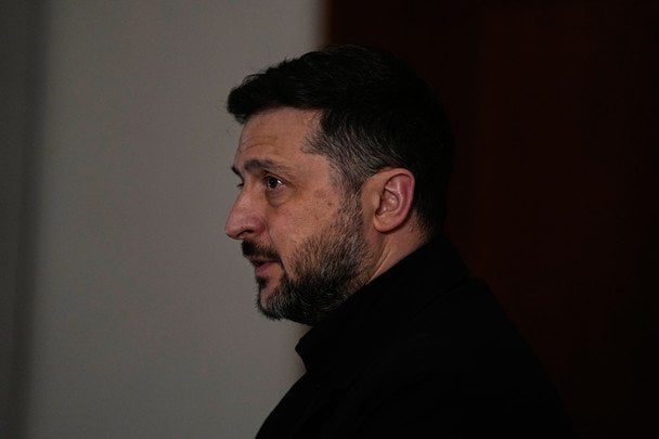 Зеленський хоче легалізувати ПВК: для чого йому приватні військові компанії