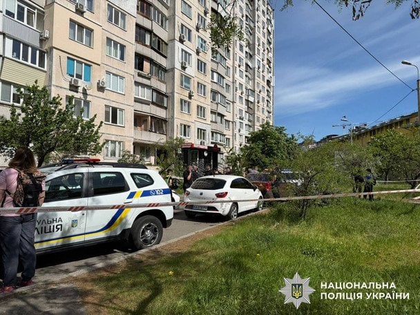 Чоловік вистрибнув, щоб вижити: деталі кривавої драми у Києві