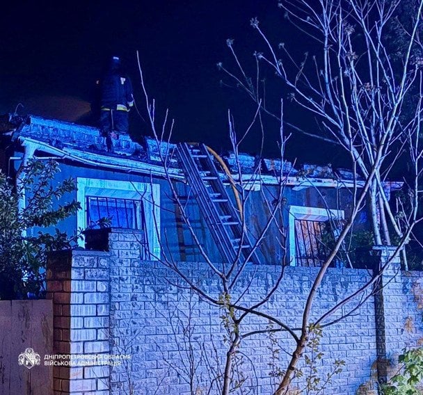 Атака на Дніпро: пошкоджені будинки та інфраструктура, є поранений (фото)