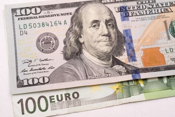 Курс валют на 25 травня: скільки коштують долар, євро і злотий