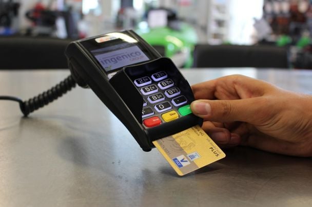 Житель Київщини через фейковий готель викрав 1,6 млн грн з карток іноземців
