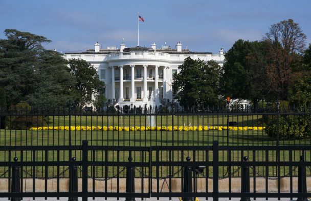 Біля Білого дому сталася стрілянина під час виступу Трампа: що відомо