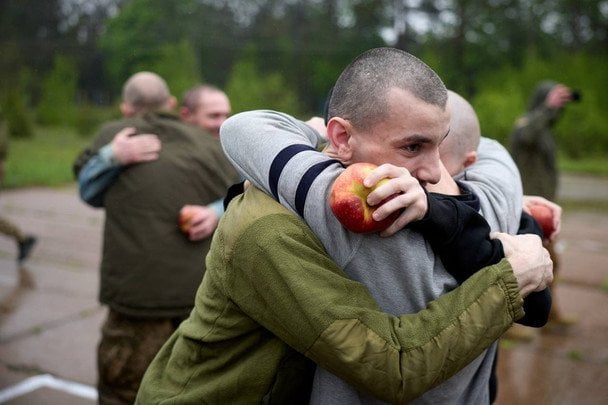 Обмін полоненими: серед звільнених військових є захисники "Азовсталі"