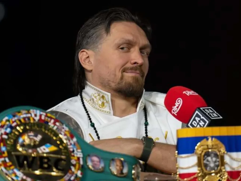 Усик отримає космічний гонорар за бій із Верховеном. ЗМІ назвали божевільну суму Усик отримає космічний гонорар за бій із Верховеном. ЗМІ назвали божевільну суму