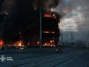 "Світ приречений, а ми..." Відомий співак зробив заяву після масованої атаки росіян на Київ