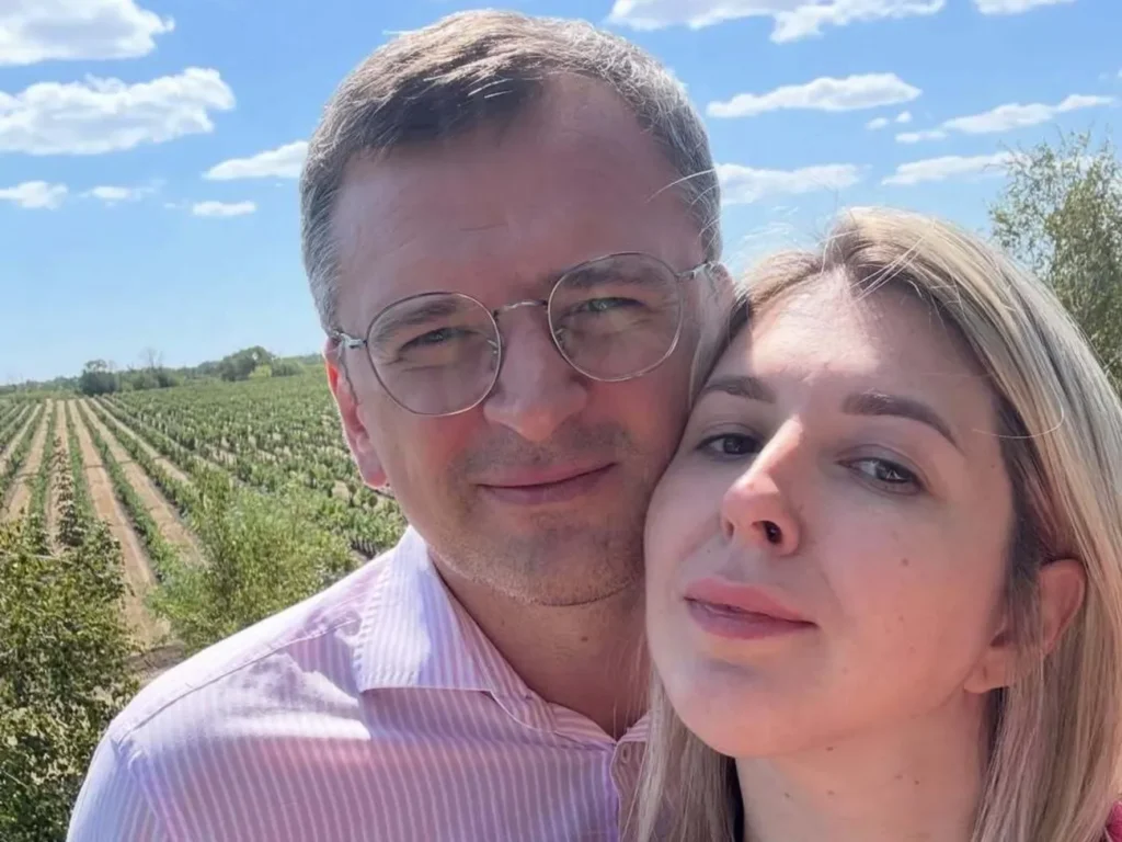 Кулеба за кілька годин до весілля зворушливо нагадав своїй нареченій про найголовніше. Фото