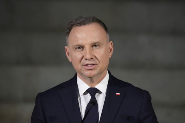 Скандал між Польщею та Україною: Дуда шокував заявою про орден Зеленського