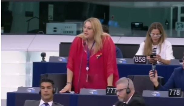 Депутатка Європарламенту вихваляла Путіна на форумі в Петербурзі