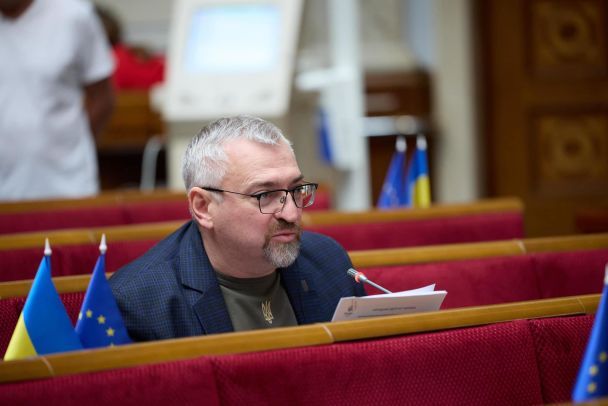 "Непридатних до служби в Україні не існує"?: нардеп зробив заяву, але забув про наказ