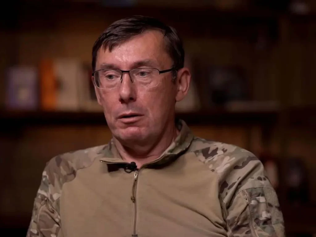 "Коли я потрапив у в′язницю, сина булили". Як склалася доля дітей Юрія Луценка і де вони зараз. Фото