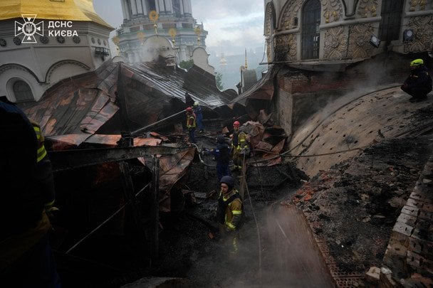 Російський обстріл Києво-Печерської Лаври: що вирішив робити уряд