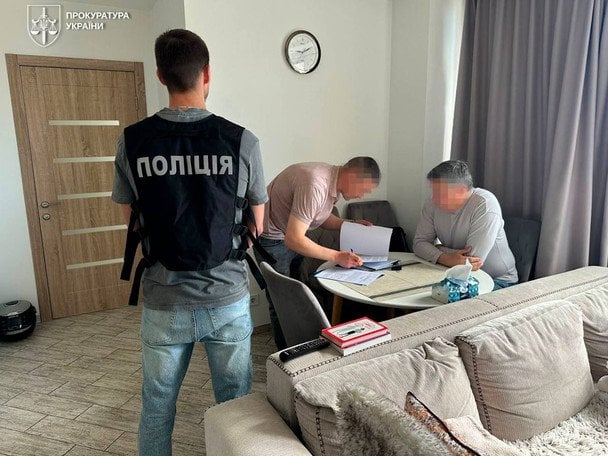 Музичні гастролі як прикриття: ексміністр опинився в центрі скандалу з виїздом чоловіків за кордон