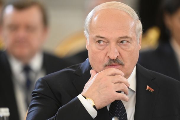 Лукашенко заявив, що Україна відвела війська від кордону на 40 км: яку причину назвав диктатор