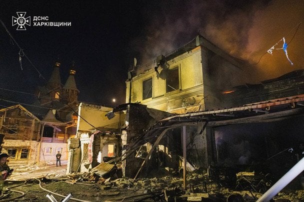 РФ накрила житлові будинками дронами і ракетами в одній з областей: є загиблі і багато травмованих (фото)