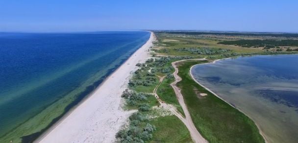Чому росіяни досі контролюють Кінбурнську косу і як ЗСУ можуть їх звідти вибити: відповідь експерта