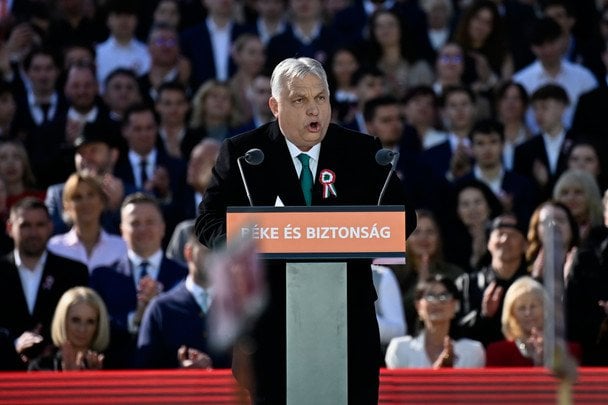 Орбан більше не зможе стати прем’єром: в Угорщині ухвалили резонансні зміни Орбан більше не зможе стати прем’єром: в Угорщині ухвалили резонансні зміни