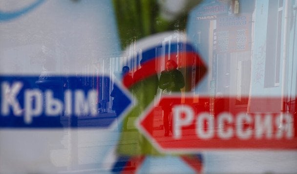 Масована атака дронів накрила окупований Крим: вибухи в Севастополі, Керчі та Феодосії