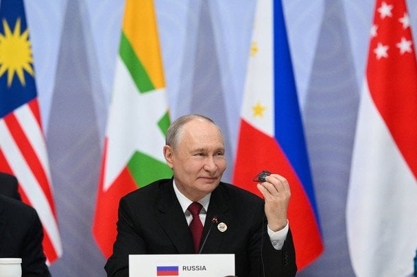 Путін цинічно відреагував на атаки ЗСУ по Москві та інших регіонах РФ: що він придумав