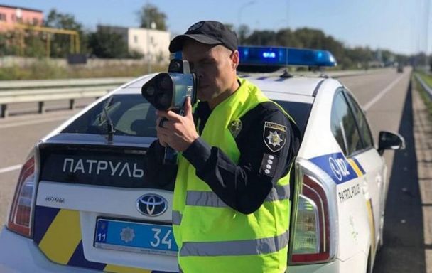 Кілька штрафів — і прощайтеся з правами: в Україні готують радикальні покарання для порушників ПДР Кілька штрафів — і прощайтеся з правами: в Україні готують радикальні покарання для порушників ПДР