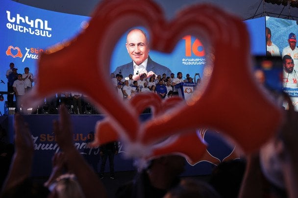 У Вірменії затвердили результати виборів: після перемоги Пашиняна розгорівся скандал, опозиція протестує
