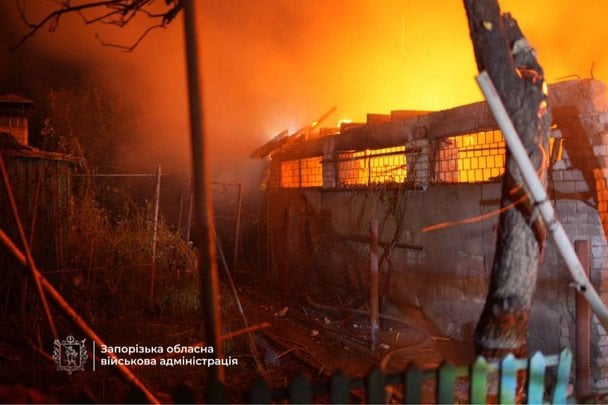 Через атаку РФ на Запоріжжі постраждала жінка: виникла пожежа — ОВА