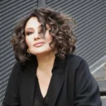 "Головне, що ви не постраждали". Через російські обстріли в будинку Мозгової обвалилася стеля. Фото