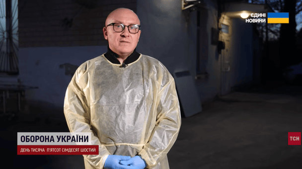 Удень — морг, увечері — пілон: як патологоанатом із Житомира став зіркою TikTok (відео)