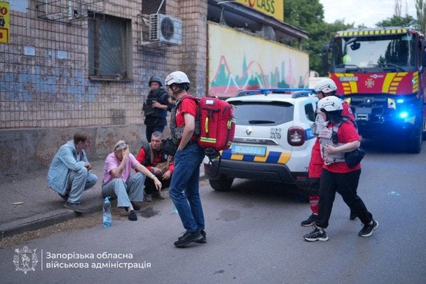 Росія атакувала Запоріжжя дронами: загинула жінка, багато поранених (фото)
