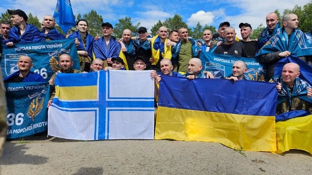 Про що найперше запитують звільнені з полону військові: Юсов поділився емоціями героїв