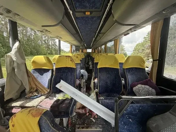 Удар по автобусу з дітьми: у Лукашенка дали задню щодо України і висунули нову версію