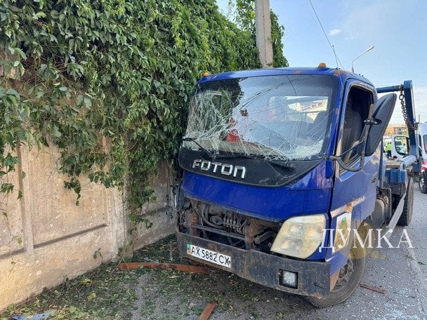 Мантія поруч із тілом: у Харкові КАБ убив дівчину, яка приїхала на випускний