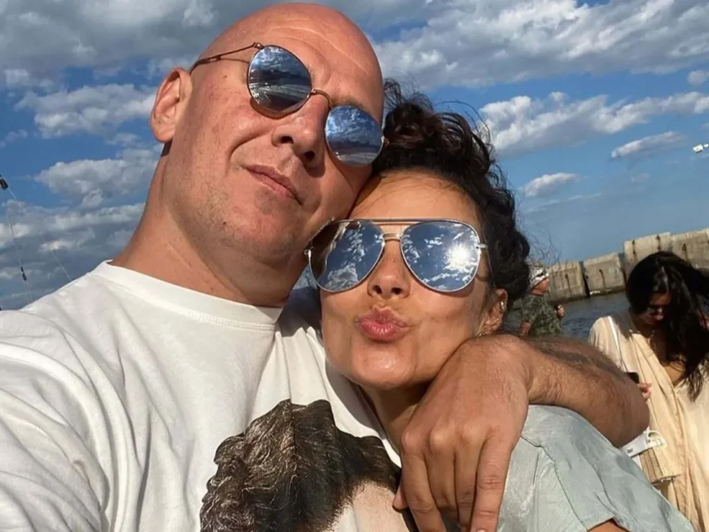 "У нас усе вийшло". Потап зменшив розміри свого тіла й показав, який тепер має вигляд поряд із дружиною