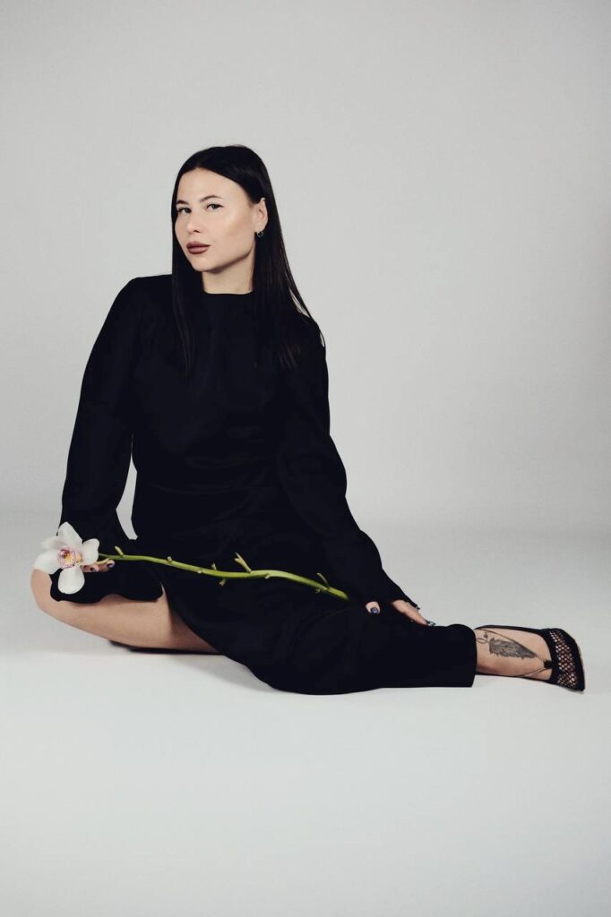 «Танцюй, душа»: Tania Dlugunovich випустила чуттєву композицію про кохання без зайвих слів