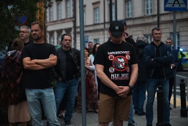 «Польща антибандерівська»: у Варшаві відбувся «Волинський марш» — учасники закликали припинити допомогу Україні «Польща антибандерівська»: у Варшаві відбувся «Волинський марш» — учасники закликали припинити допомогу Україні