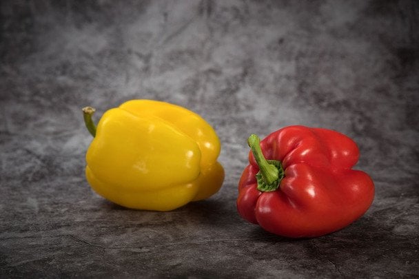 Майже всі неправильно зберігають солодкий перець: через цю помилку він псується набагато швидше