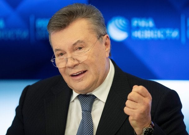 Нове ім'я та нове «Межигір’я»: розслідувачі знайшли Януковича в Сочі під чужими документами (відео) Нове ім'я та нове «Межигір’я»: розслідувачі знайшли Януковича в Сочі під чужими документами (відео)