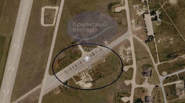 У Криму після вибухів зникло світло: повідомляють про удари в районі військового аеродрому "Гвардійське"
