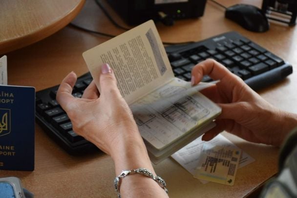 Як виїхати з України без черг: у ДПСУ назвали найкращий час для перетину кордону