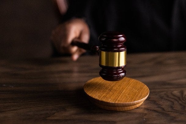 Позбавили прав 20 років тому: матері загиблого захисника відмовили у виплаті, але суд вирішив інакше Позбавили прав 20 років тому: матері загиблого захисника відмовили у виплаті, але суд вирішив інакше