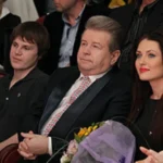 Як змінилася невістка Поплавського – королева краси, яка народила трьох дітей. Фото