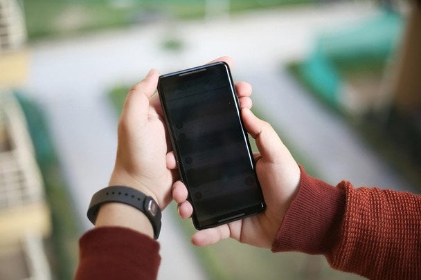 Чи можуть працівники ТЦК вимагати показати телефон: права українців і винятки Чи можуть працівники ТЦК вимагати показати телефон: права українців і винятки